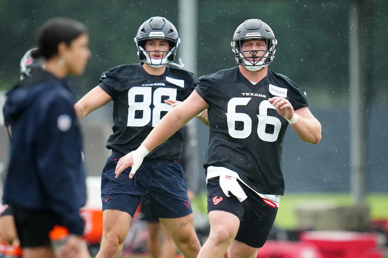 Former Georgia Tech standout Keylan Rutledge warms up during the Houston Texans' rookie minicamp May 8, 2026. (Karen Warren/AP)