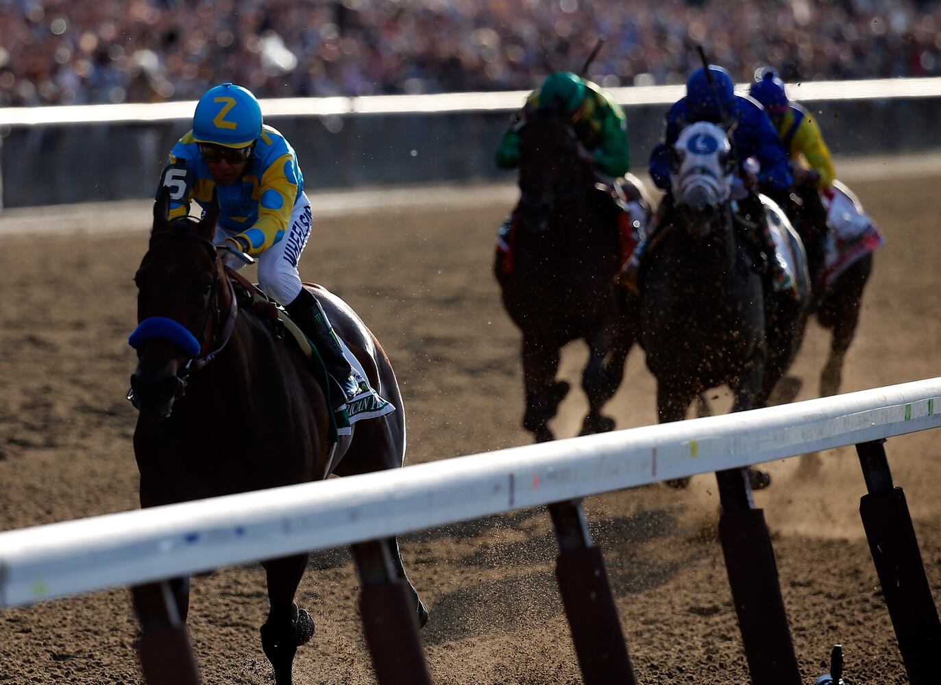 American Pharoah wins Triple Crown