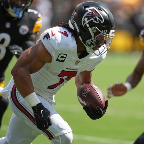 Falcons running back Bijan Robinson runs the ball during an NFL football game against the Pittsburgh Steelers, Sunday, Sept. 13, 2026, in Pittsburgh. (Gene J. Puskar/AP)