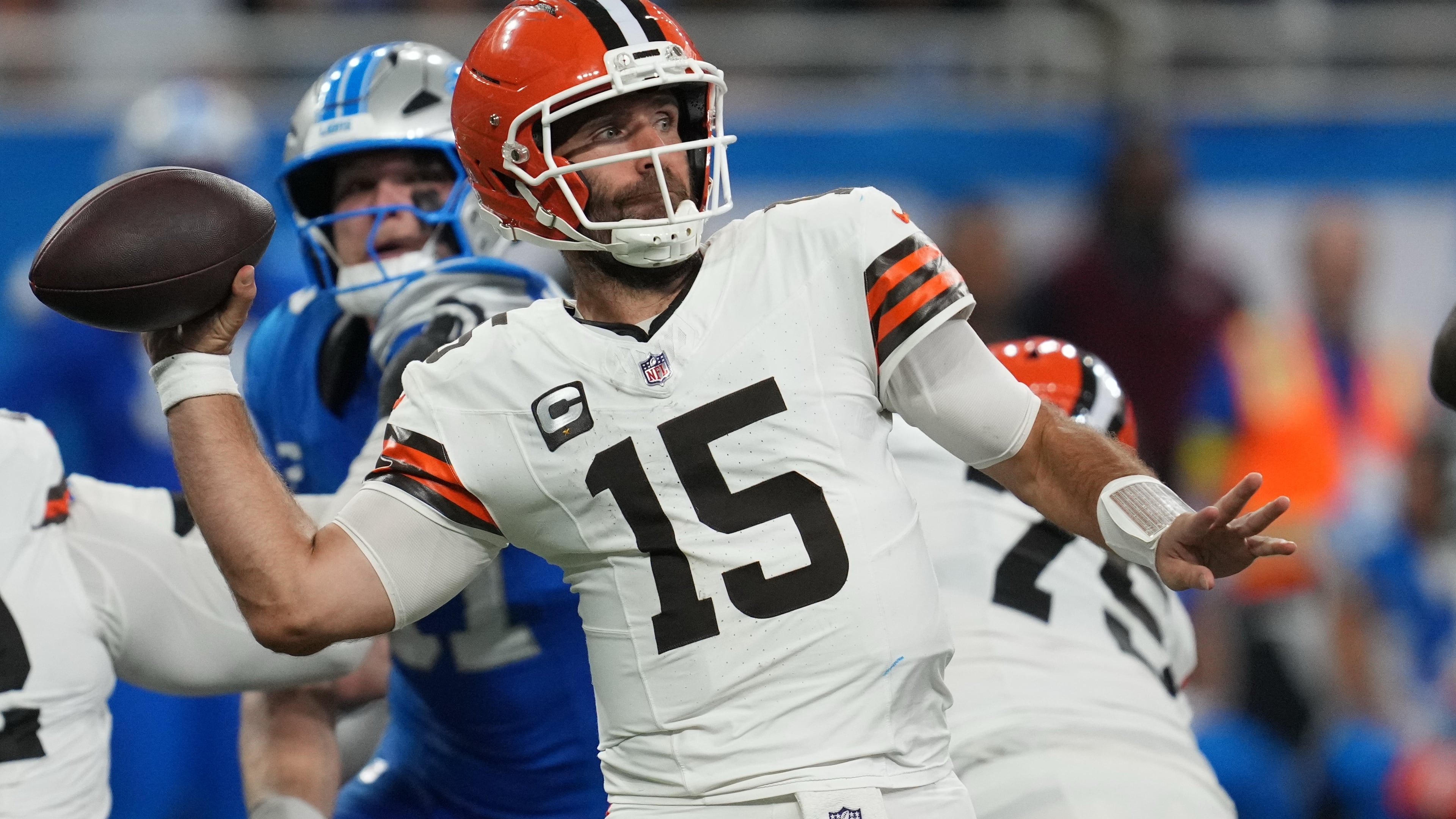 Cleveland Browns quarterback Joe Flacco (15) throws during the second half of an NFL football game against the Detroit Lions, Sunday, Sept. 28, 2025, in Detroit. (AP Photo/Paul Sancya)