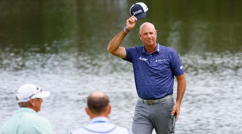 Stewart Cink thanks the spectators after finishing the final round of the Mitsubishi Classic senior golf tournament at TPC Sugarloaf, Sunday, April 28, 2024, in Duluth, GA.
(Miguel Martinez / AJC)