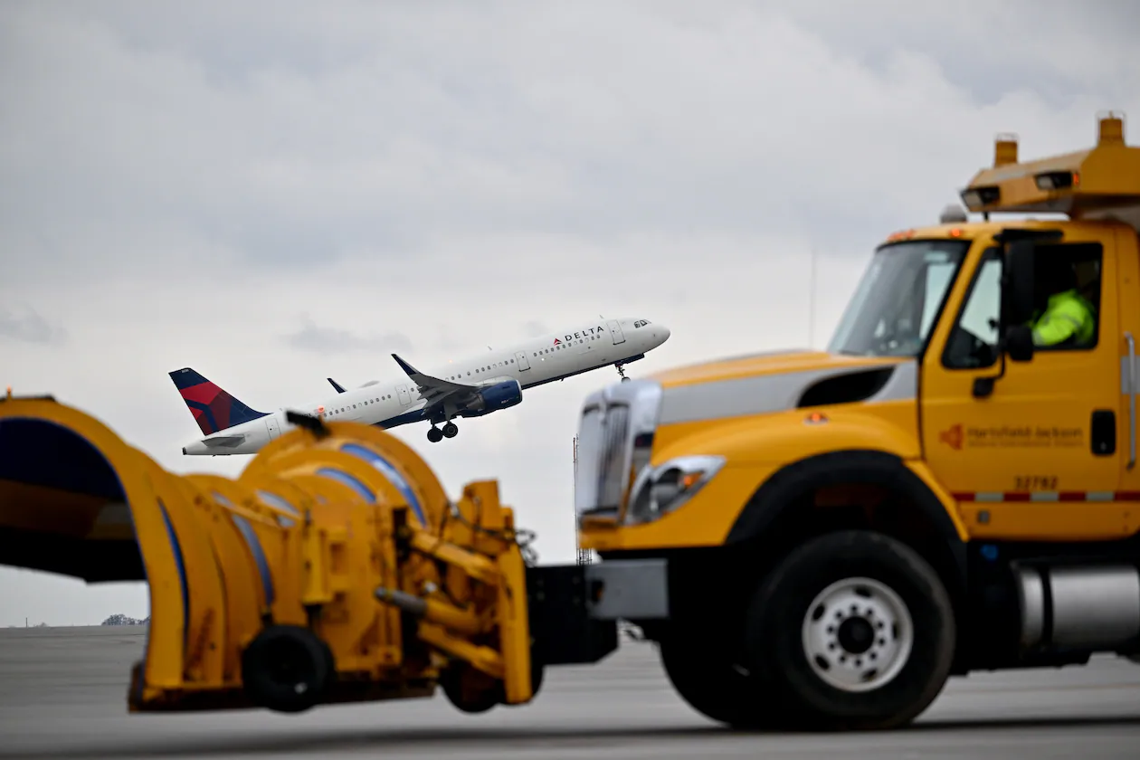 Crews prepare for this weekend’s winter weather event at Hartsfield-Jackson Atlanta International Airport’s South Deicing Facility on Friday, Jan. 23, 2026. As a winter storm barrels across the U.S., airport officials say they’re prepared to keep operations up and running. (Hyosub Shin/AJC)