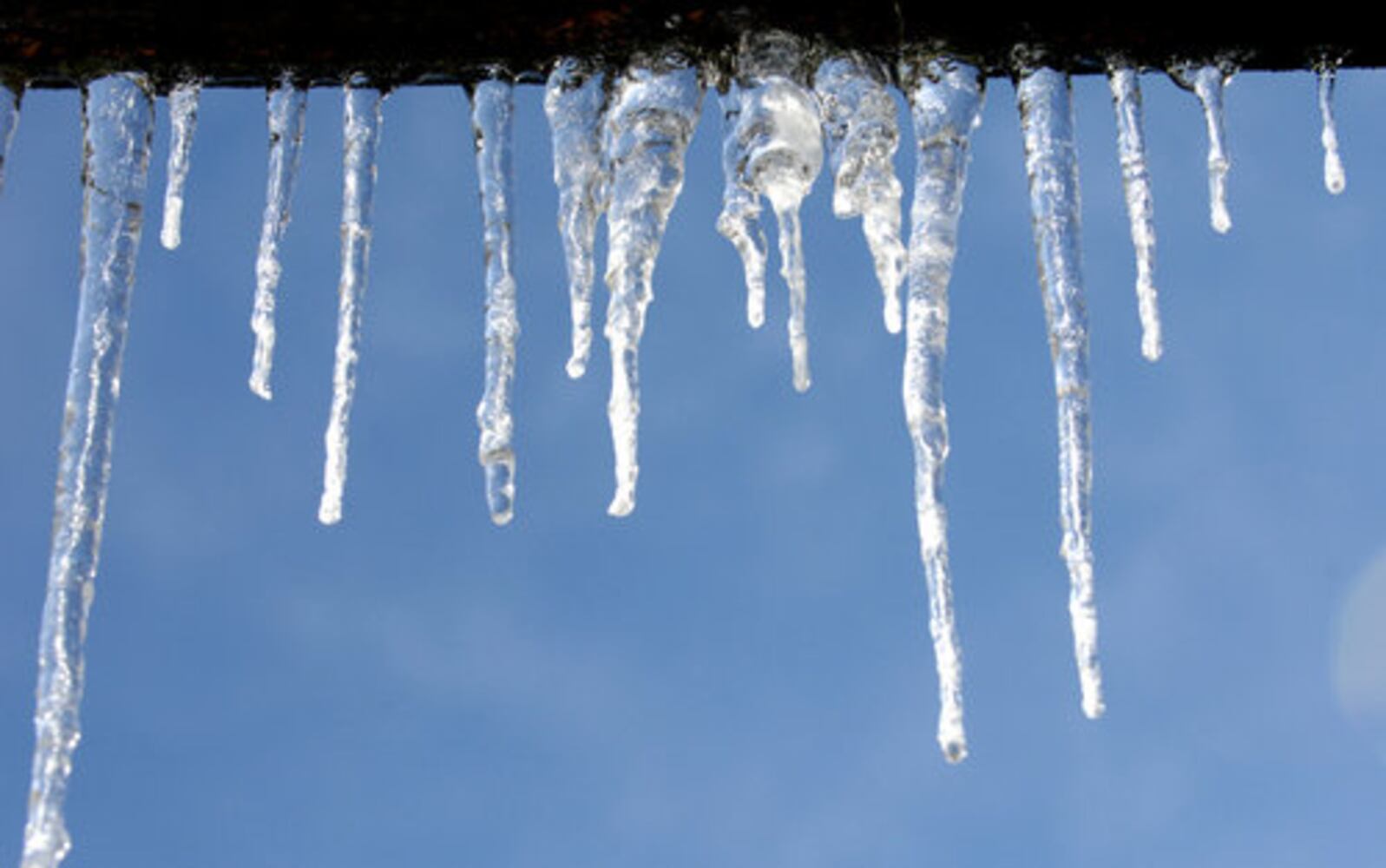 Snowstorm aftermath: Ice and fire