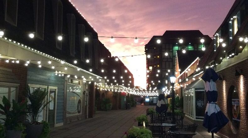 Rich Lapin took this photo while on a recent visit to St. Louis, Mo. “I stayed at hotel located adjacent to an outdoor collection of restaurants,” he wrote. “After a late afternoon rainstorm ended, I walked to dinner and took a picture of this scene looking west.”