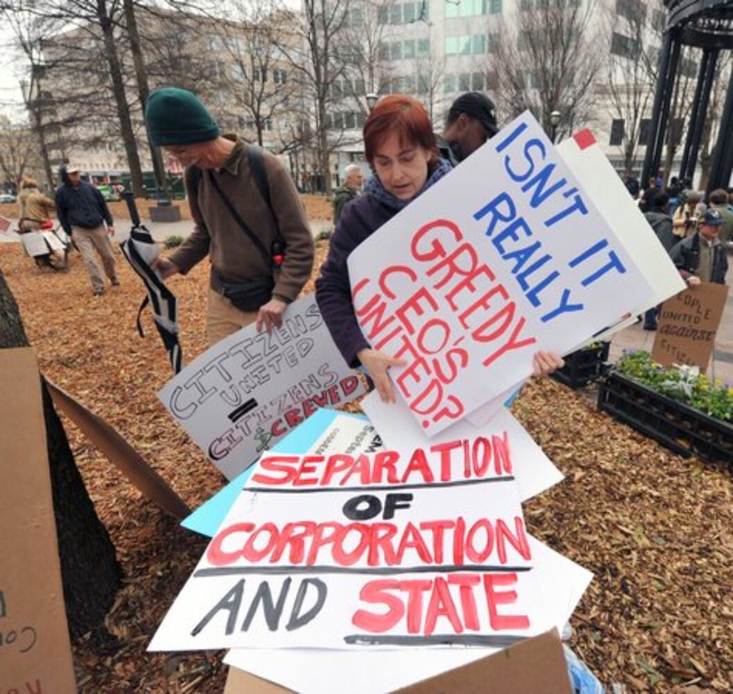 Occupy Atlanta protests at the Russell Federal Building