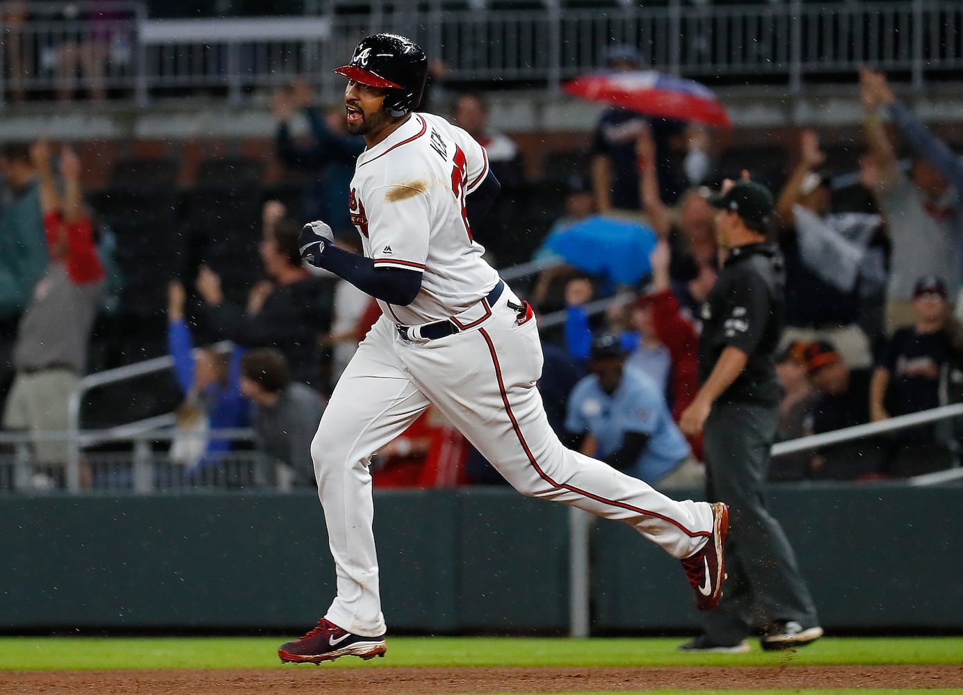 Photos: See Matt Kemp’s homer, celebration