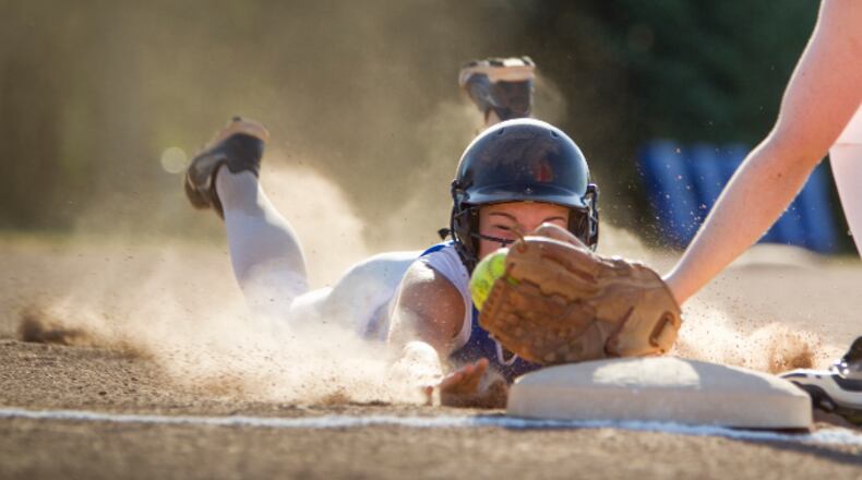 Softball players (stock photo).