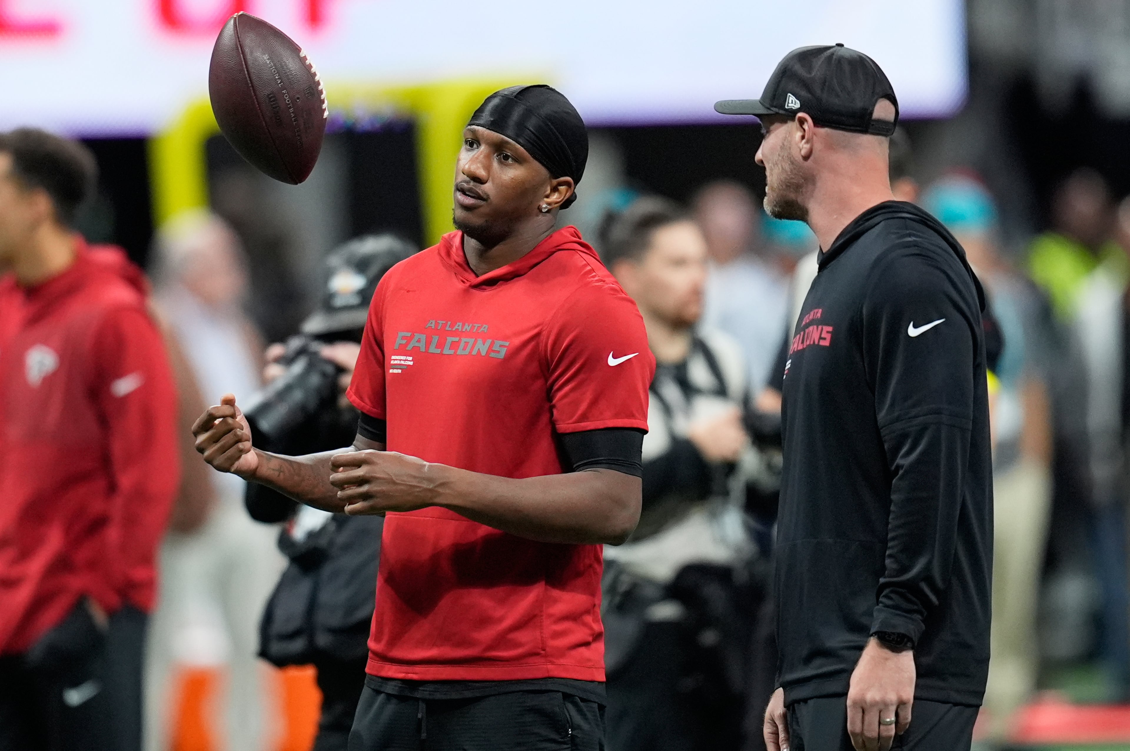 Dolphins Falcons Football