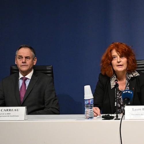 Head of the brigand of banditry repression Pascal Carreau, left, and Paris prosecutor Laure Beccuau speaks attend a news conference at the Paris courthouse Wednesday, Oct. 29, 2025, on the judicial investigation into the jewels robbery at the Louvre museum in Paris, France. (AP Photo/Emma Da Silva)