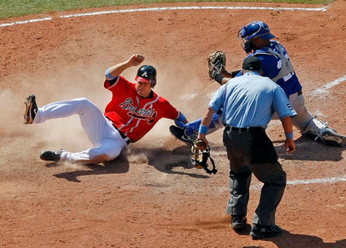 Braves host Royals in series finale