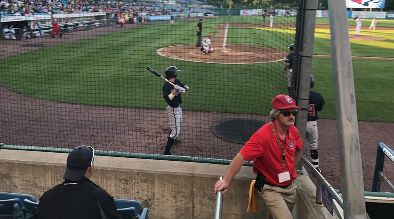 Dansby Swanson readies to hit. (M. Bradley)