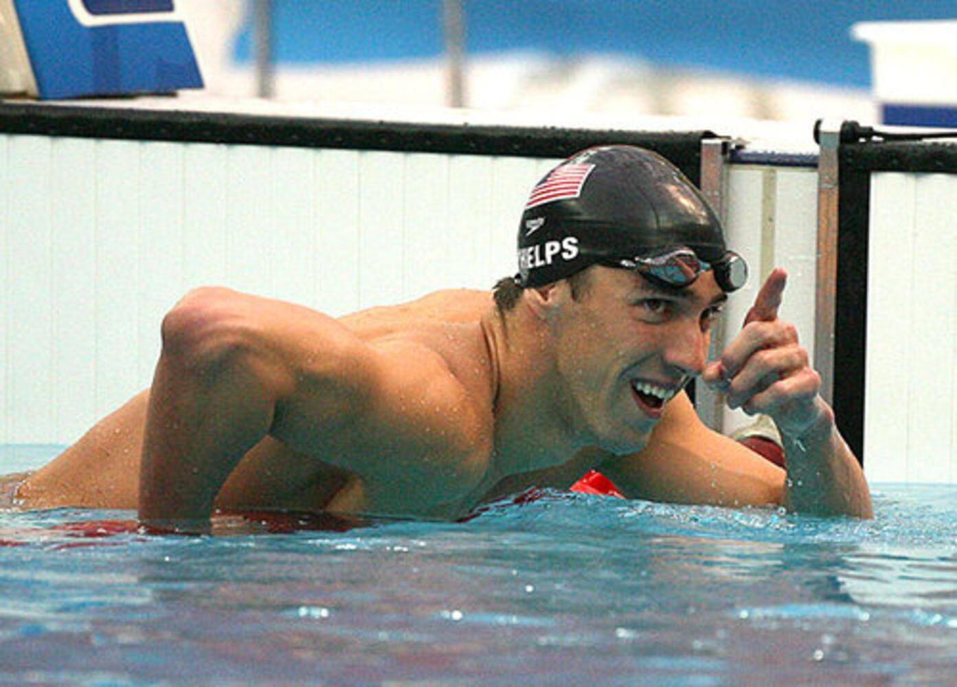 Michael Phelps Wins 8th Gold Medal