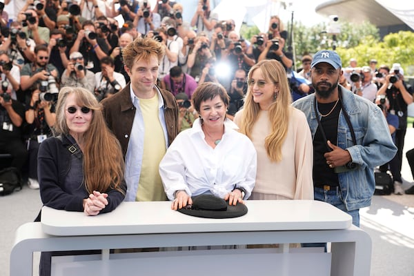 Sissy Spacek, from left, Robert Pattinson, director Lynne Ramsay, Jennifer Lawrence and LaKeith Stanfield pose for photographers at the photo call for the film 'Die, My Love' at the 78th international film festival, Cannes, southern France, Sunday, May 18, 2025. (Photo by Scott A Garfitt/Invision/AP)