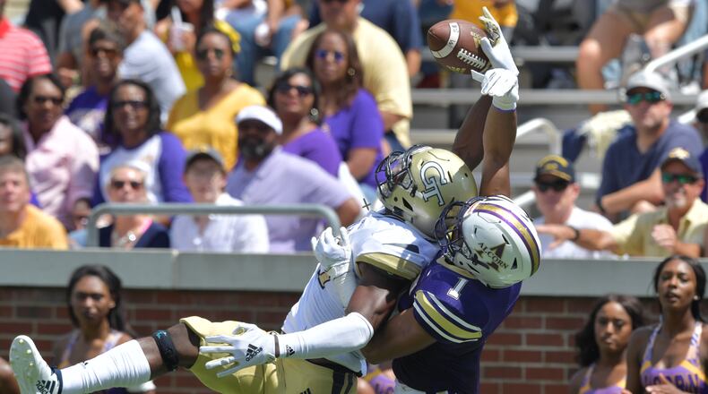 September 1, 2018 Atlanta - Georgia Tech wide receiver Jalen Camp (80) makes a one-hand catch but ruled incomplete in the first half of the Georgia Tech home opener at Bobby Dodd Stadium on Saturday, September 1, 2018. Georgia Tech won 41-0 over the Alcorn State. HYOSUB SHIN / HSHIN@AJC.COM