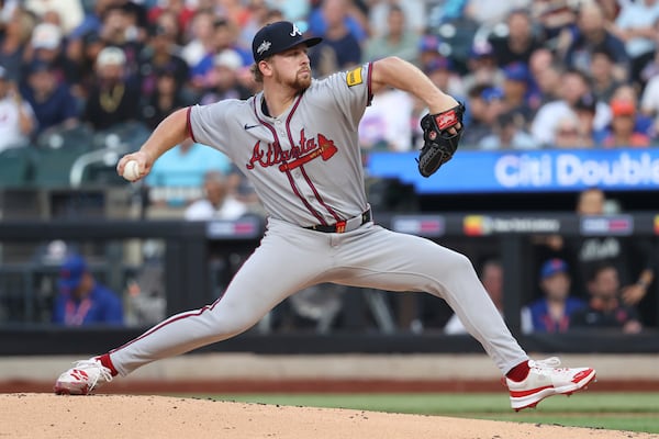Atlanta Braves' Spencer Schwellenbach pitches during the first inning of a baseball game against the New York Mets, Monday, June 23, 2025, in New York. (AP Photo/Pamela Smith)