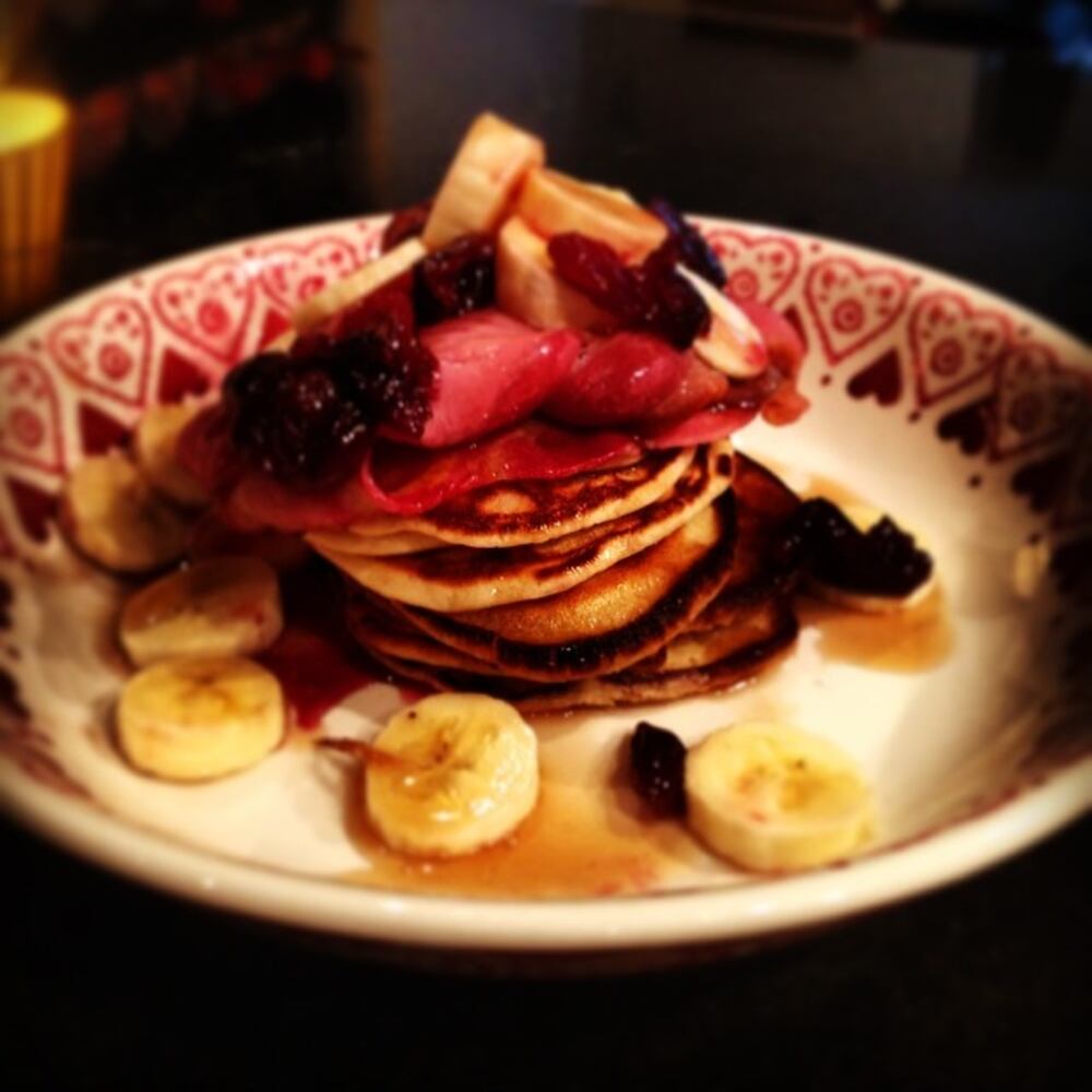 #pancakeday #bestdayoftheyear #homemade #bacon #banana #cherrycompote #omnomnom Photo posted by @samuelcurry