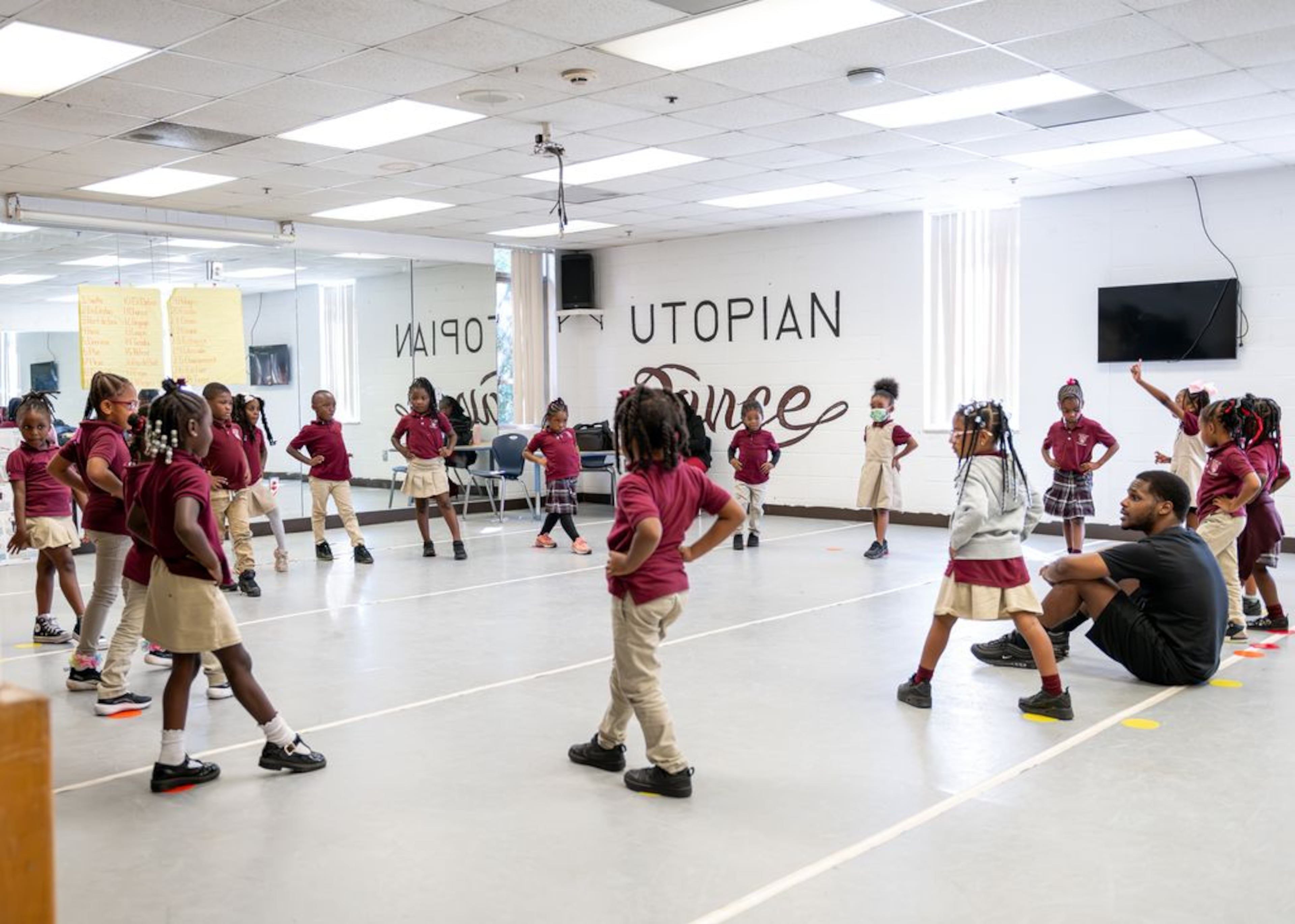 Students at Utopian Academy for the Arts in Clayton County participate in the Atlanta Ballet Centre for Dance Education community engagement program, which integrates dance classes into the standard academic curriculum. (Courtesy of Amber Times)