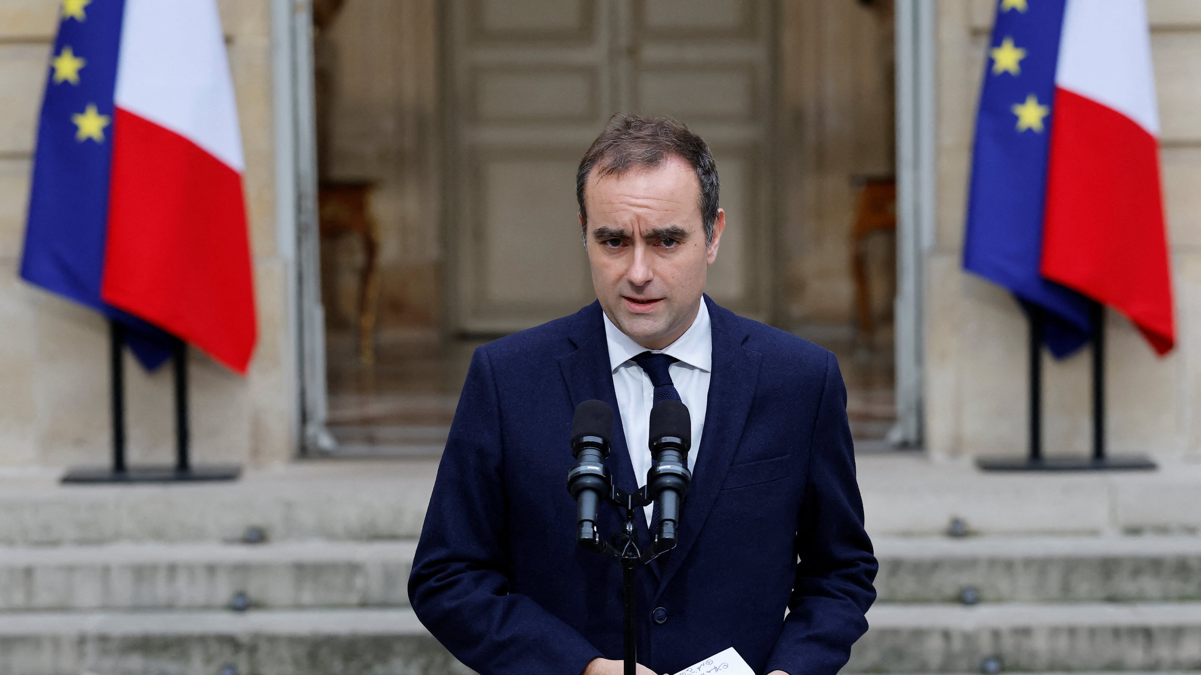 French outgoing Prime Minister Sebastien Lecornu makes a statement at the Hotel Matignon, the Prime Minister's residence, Wednesday, Oct. 8, 2025. (Stephanie Lecocq, Pool via AP)
