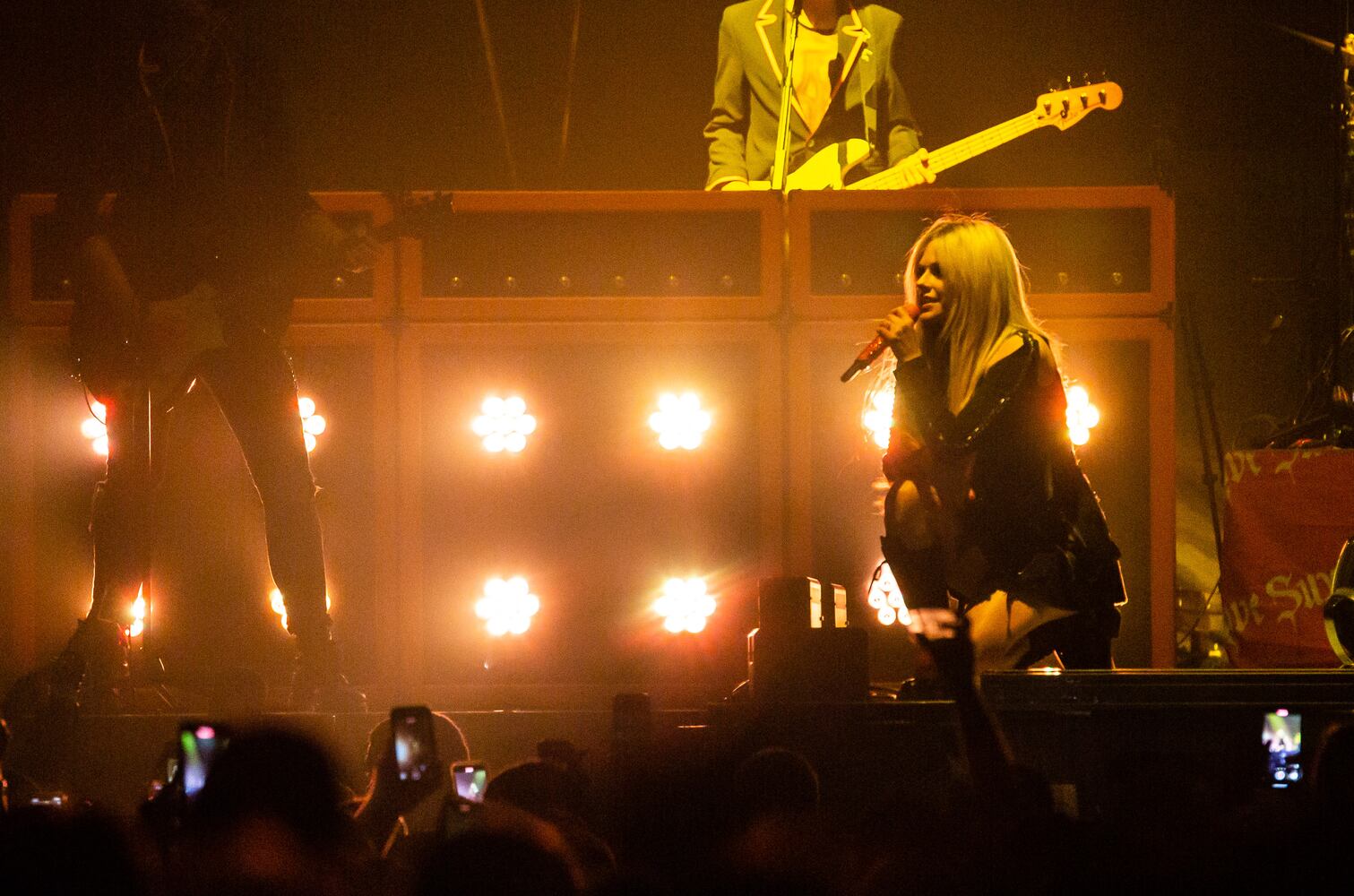 Avril Lavigne opens for Machine Gun Kelly during the Mainstream Sellout Tour at State Farm Arena in Atlanta on Friday, June 17, 2022. (Photo: Ryan Fleisher for The Atlanta Journal-Constitution)