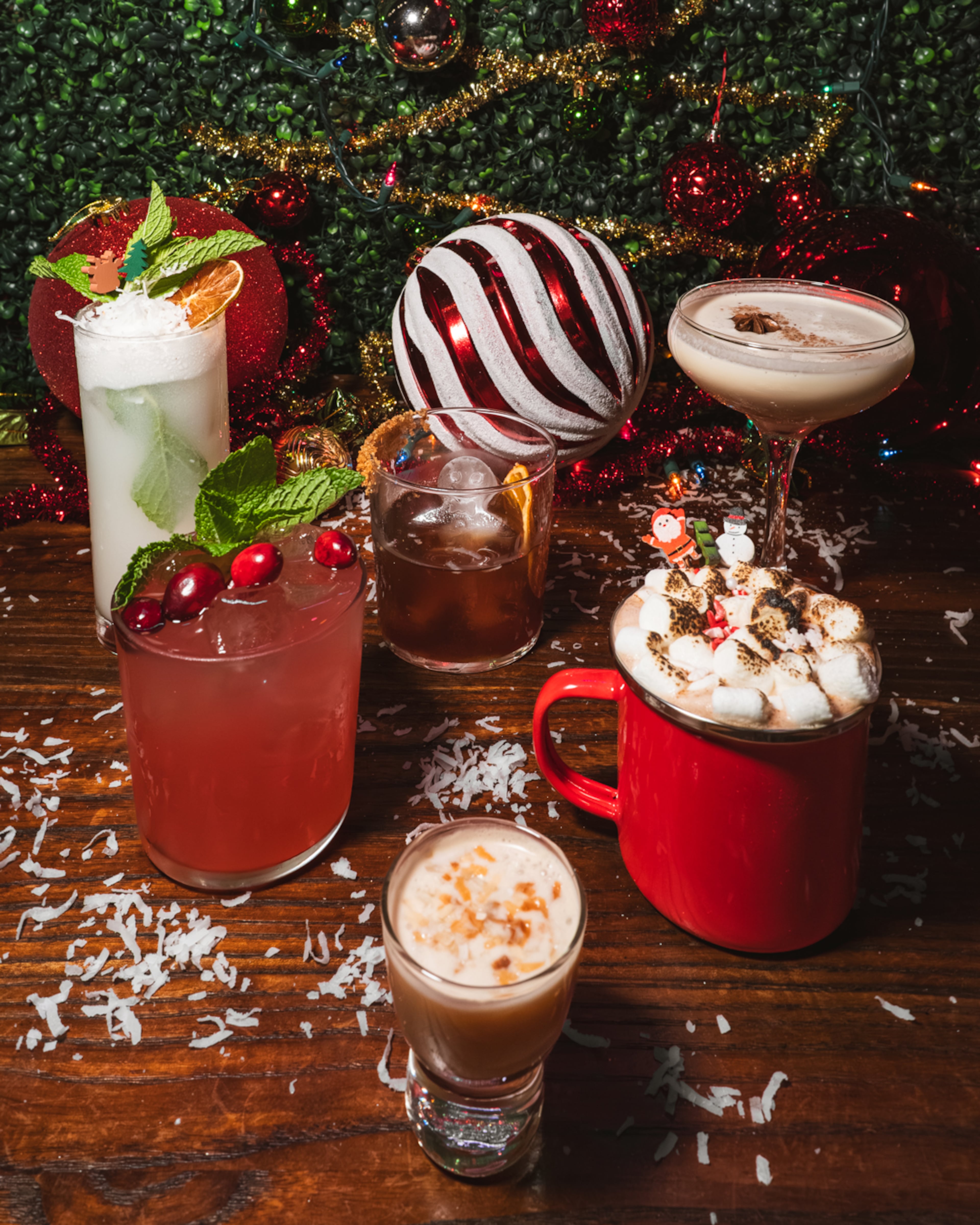 Holiday drinks at El Super Pan. (Cred: Imprints, courtesy of El Super Pan)