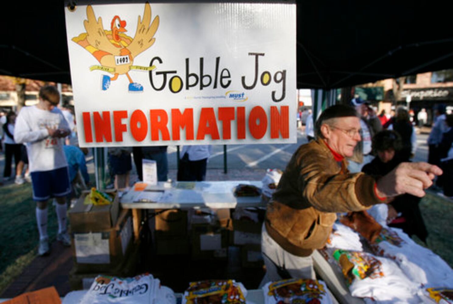 Runners work up an appetite at Gobble Jog