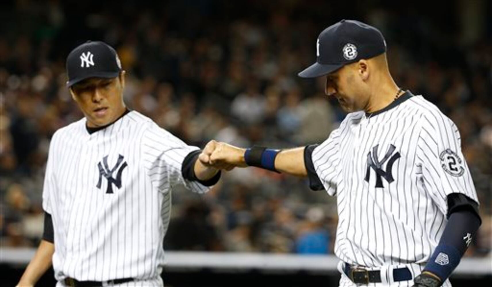 Jeter comes through in stirring farewell to NY