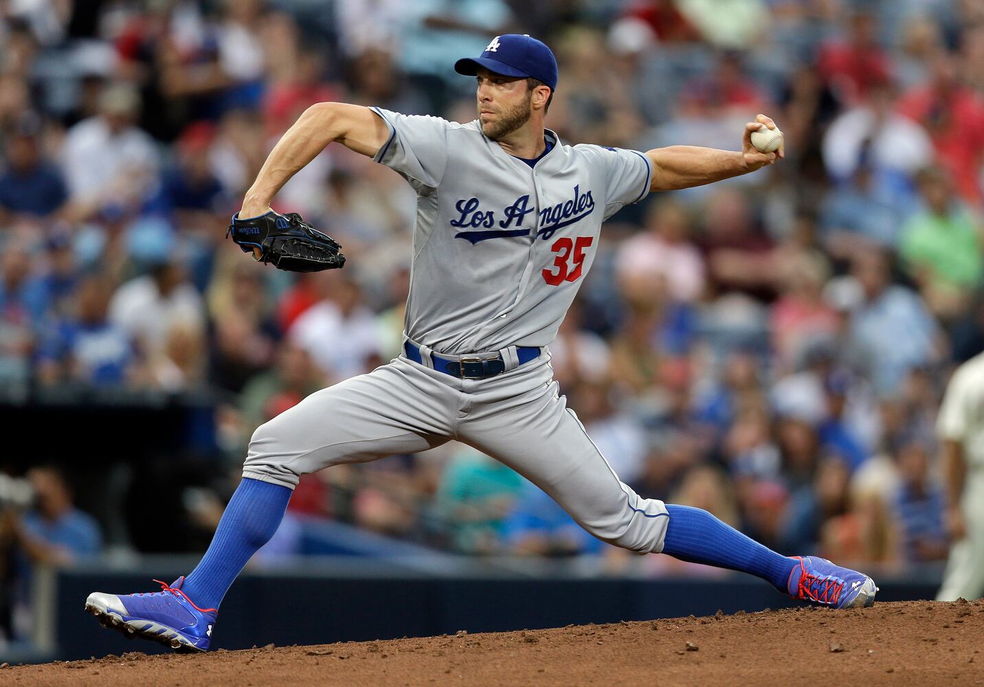 Game 2 of Atlanta-Los Angeles series