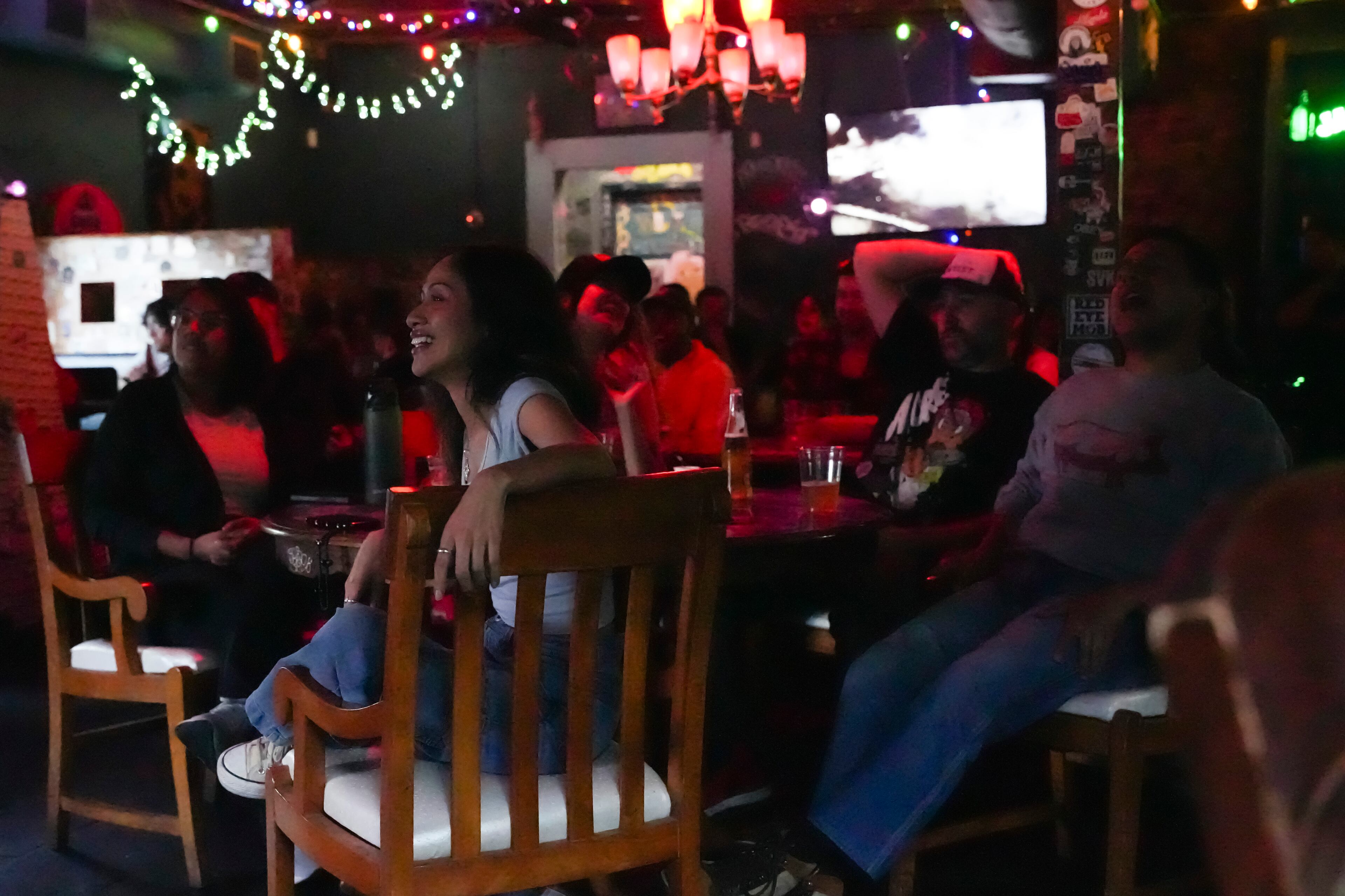 Oye Fest hosts karaoke night at 97 Estoria. (Olivia Bowdoin for the AJC)