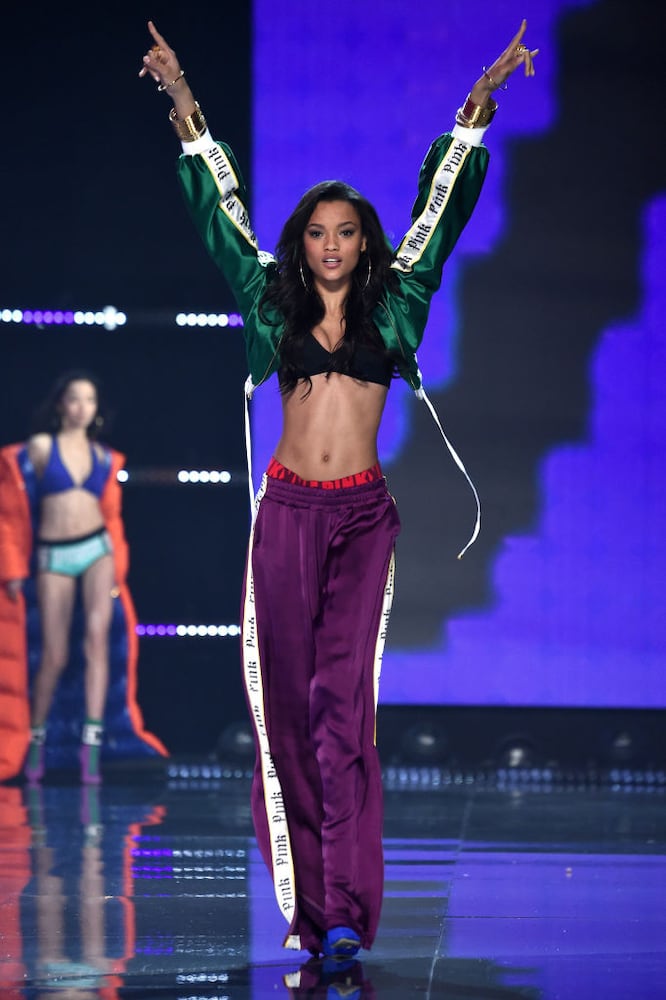 victorias secret fashion show in shanghai