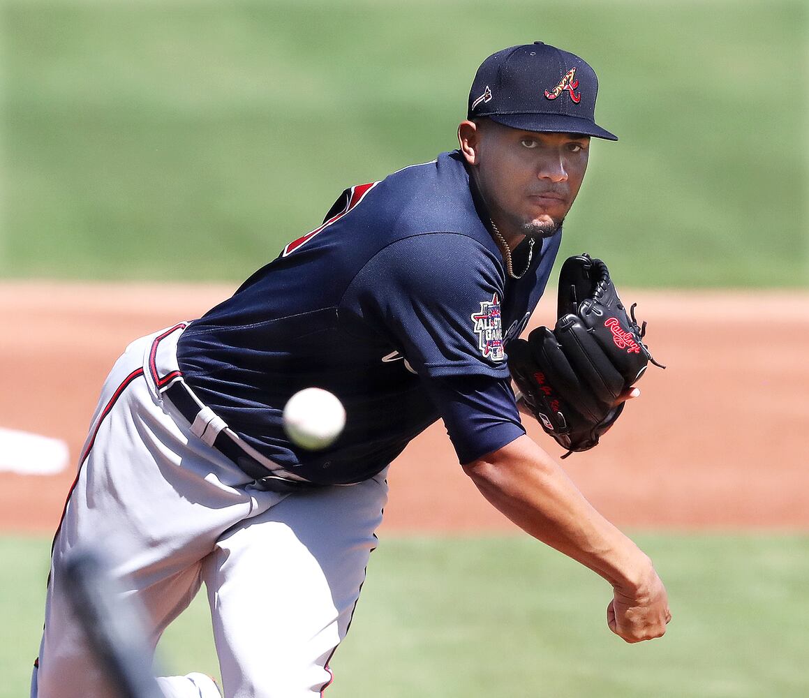 BRAVES PHOTO