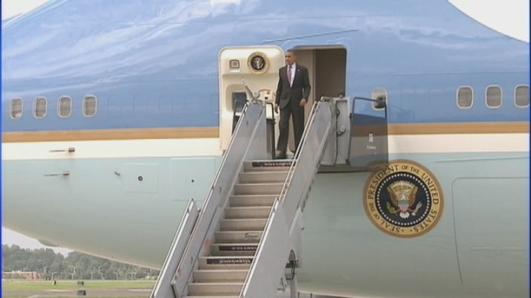 President Obama arrives in Charlotte