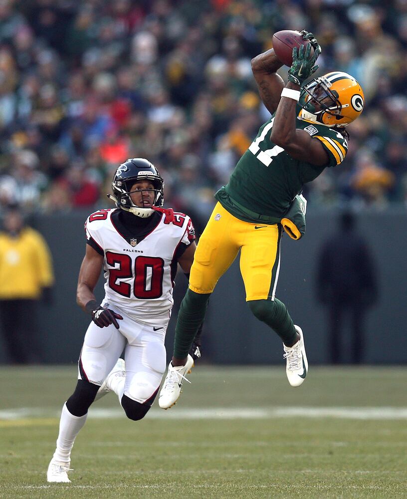 Photos: Falcons look to end losing streak