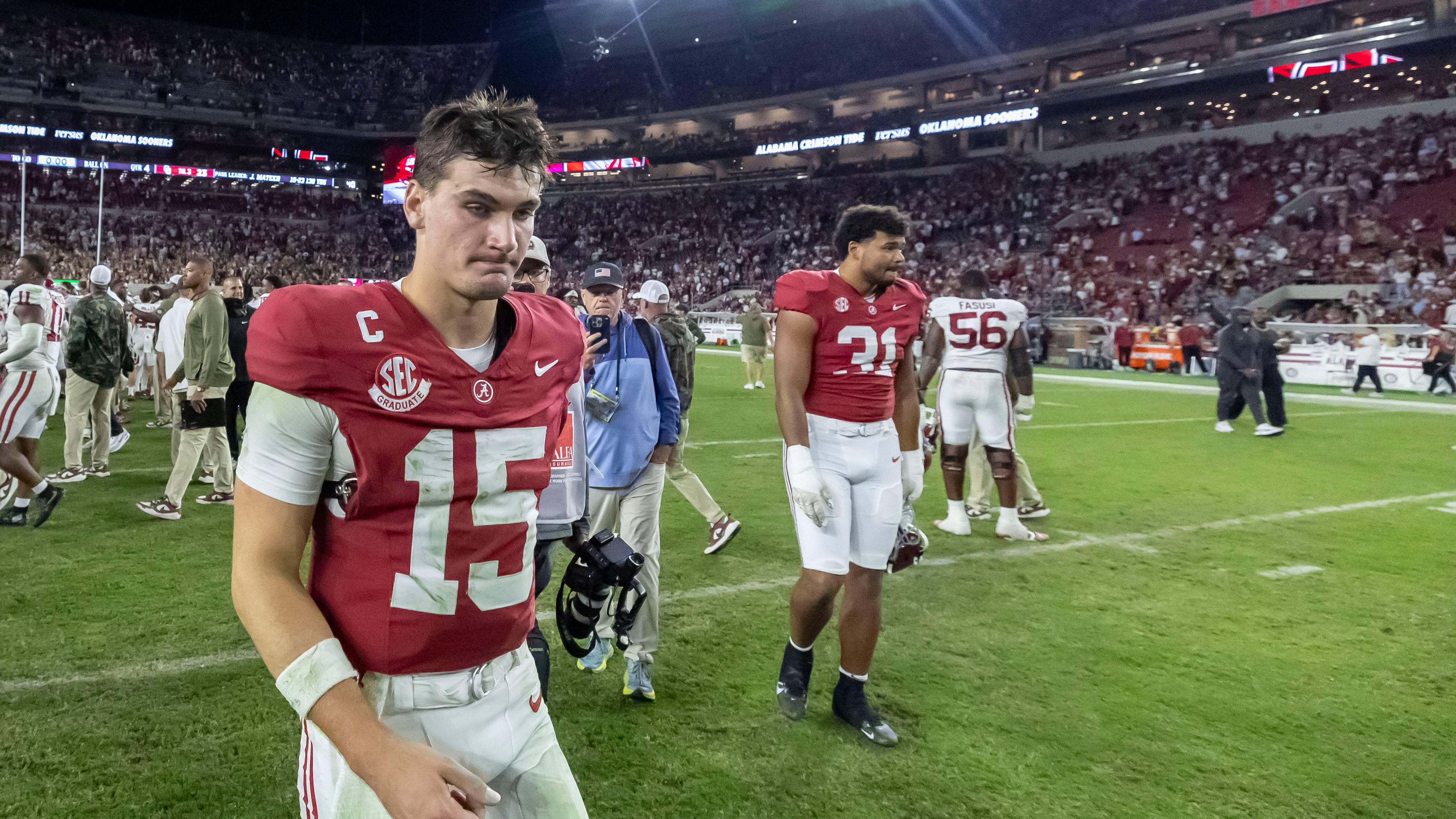 Alabama quarterback Ty Simpson (15) walks off the field after losing to Oklahoma at an NCAA college football game, Saturday, Nov. 15, 2025, in Tuscaloosa, Ala. (AP Photo/Vasha Hunt)