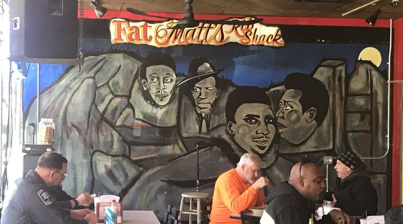 At Fat Matt’s Rib Shack on Piedmont Avenue in Atlanta, live blues is as much a draw as the smoked meat. LIGAYA FIGUERAS / LFIGUERAS@AJC.COM