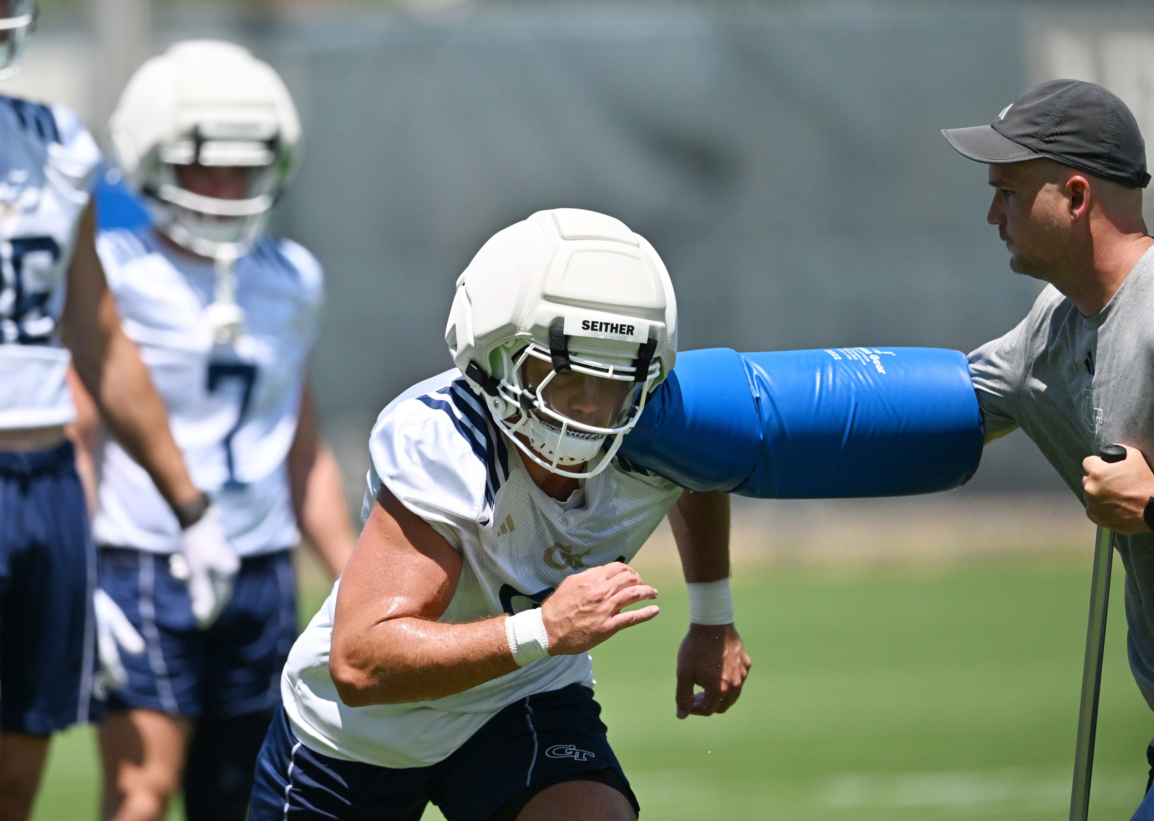 Georgia Tech tight end Brett Seither (80) participates in a drill during the first day of football practice at Rose Bowl Field and the Mary and John Brock Football Practice Facility, Tuesday, July 29, 2025, in Atlanta. (Hyosub Shin / AJC)