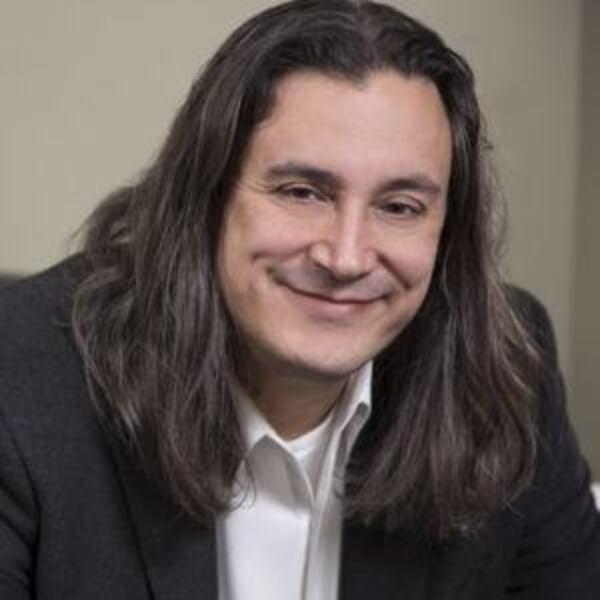 Dr. Robert Helfenbein 