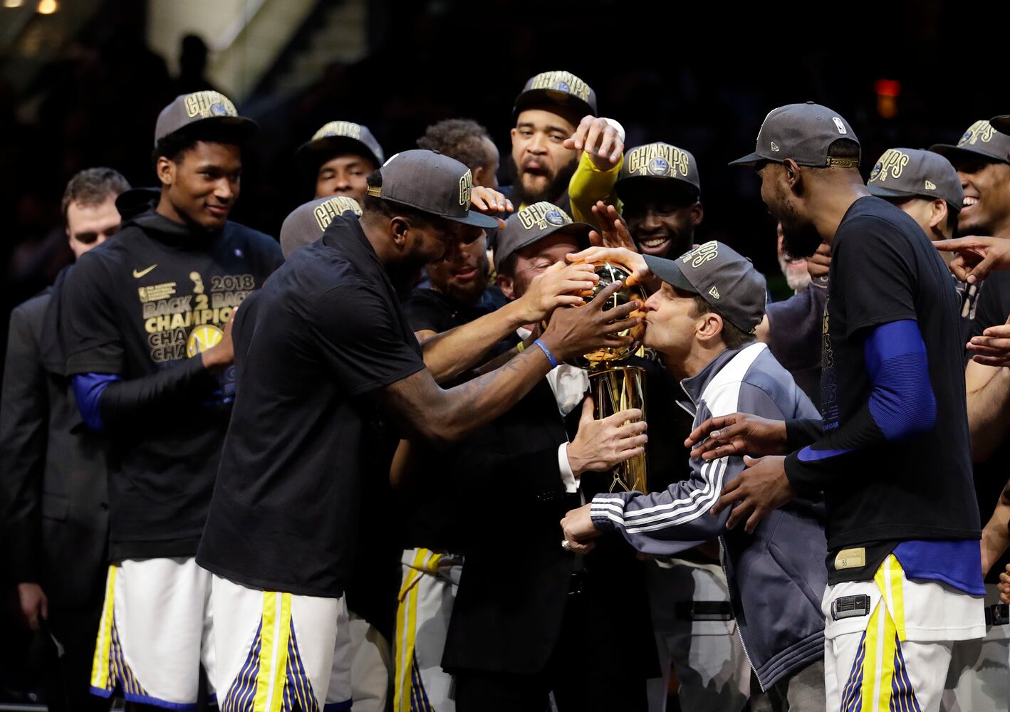 Photos: Warriors vs. Cavaliers in 2018 NBA Finals Game 4