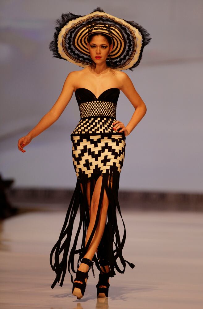 Models walk the catwalk in Colombia