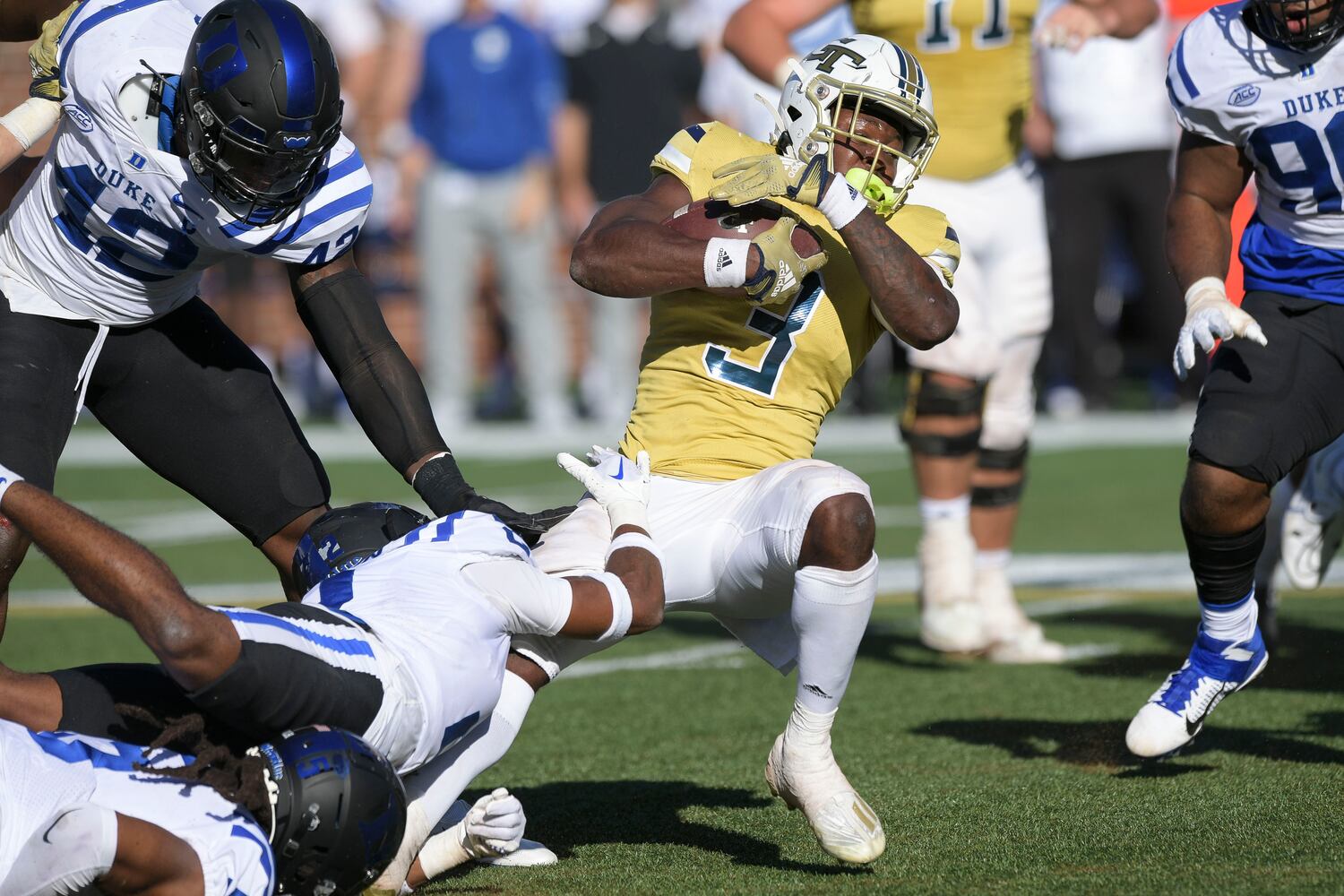 100922 GATECH PHOTO