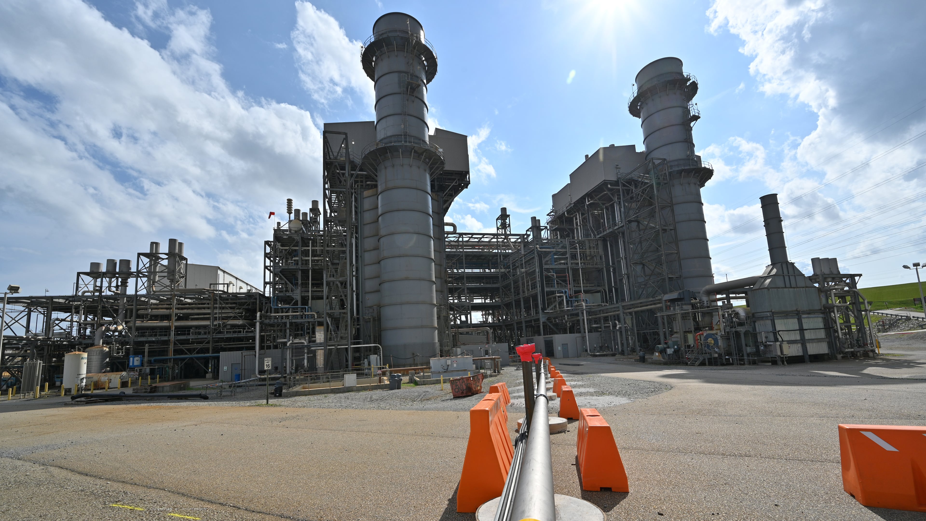 The experiment took place in one of the existing combustion turbines at Plant McDonough-Atkinson, a Georgia Power gas facility 10 miles from downtown Atlanta. (Hyosub Shin/AJC)