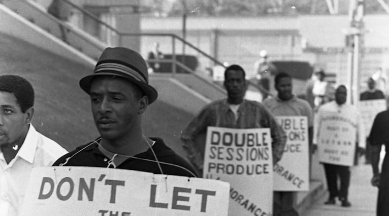 African-Americans picket for school integration outside Atlanta Public Schools headquarters on Sept. 19, 1967. CHARLES R. PUGH, JR. / THE ATLANTA JOURNAL-CONSTITUTION