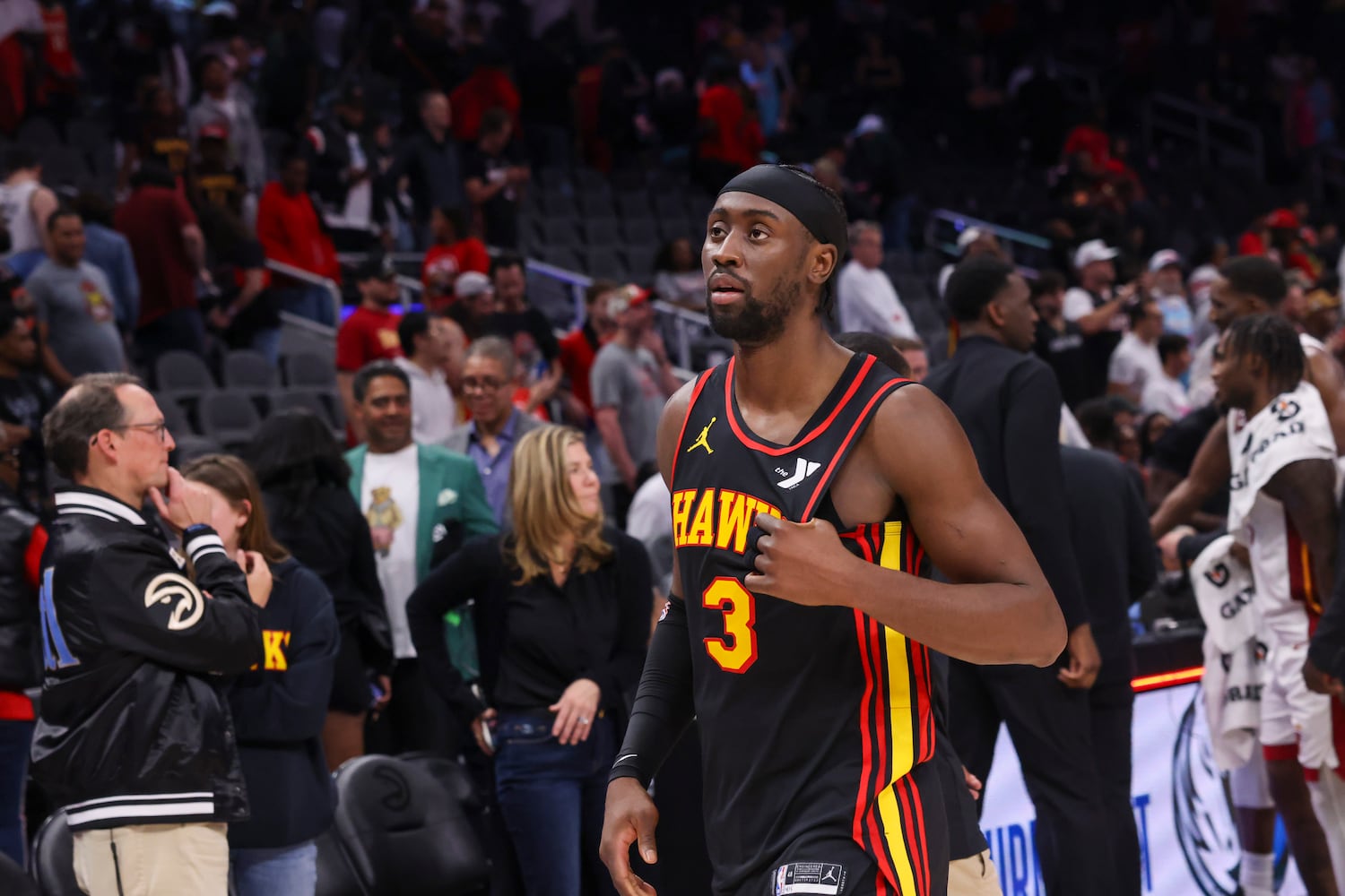 041925 hawks photos