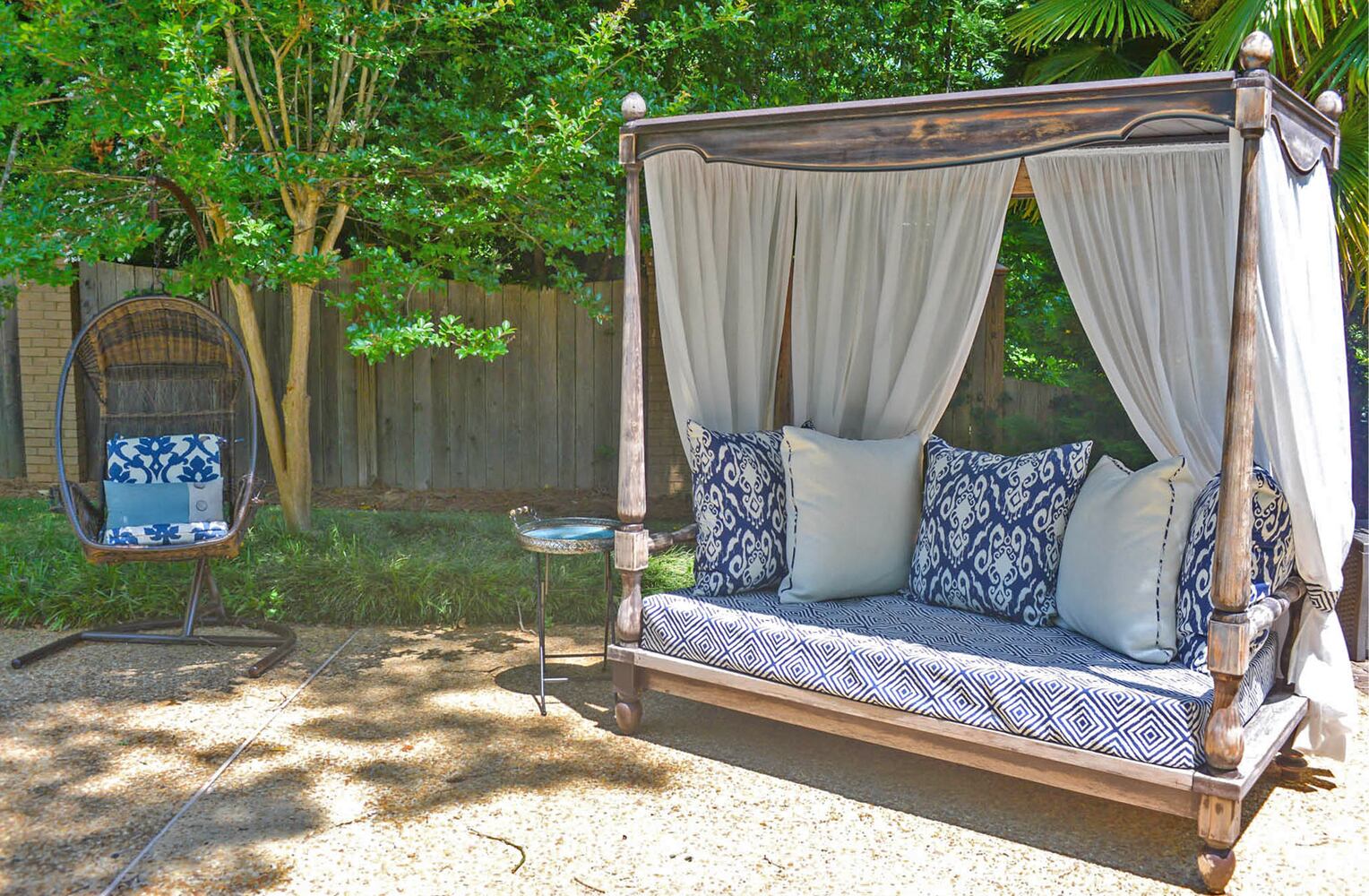 Designer wallcovering gives a serene vibe at Druid Hills home