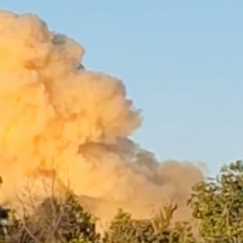 This photo provided by Andre Robinson shows a plume of smoke rising after an explosion at the CF Industries plant Wednesday, Nov. 5, 2025, in Yazoo City, Miss. (Andre Robinson via AP)