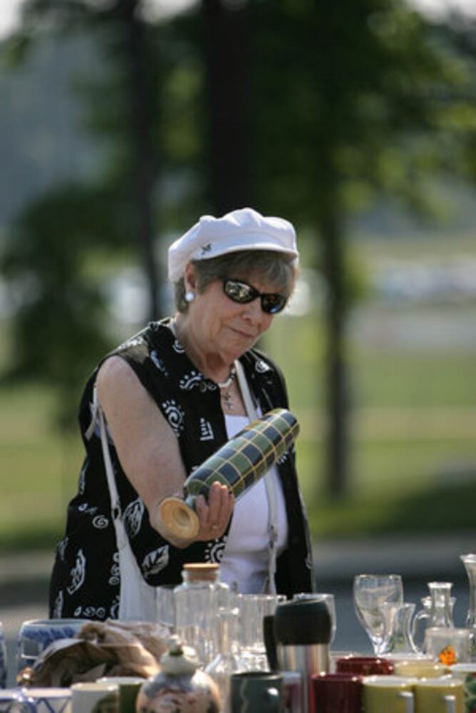 Dixie Highway Yard Sale