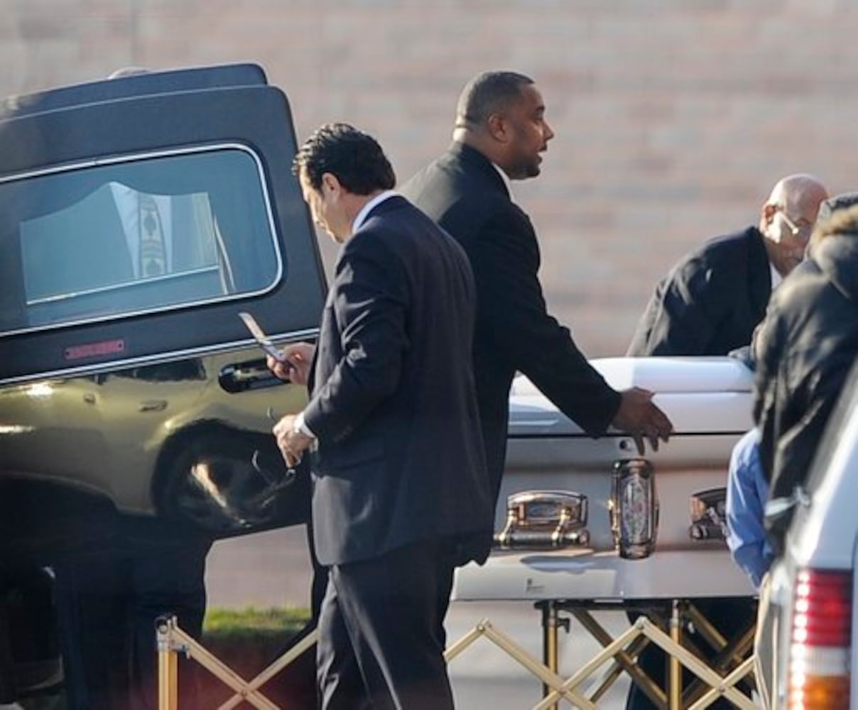 Funeral for Jennifer Hudson's family