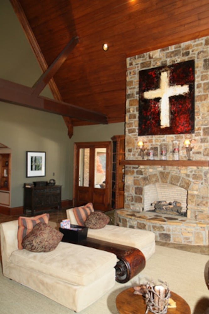 See John Smoltz's $5.49 million estate