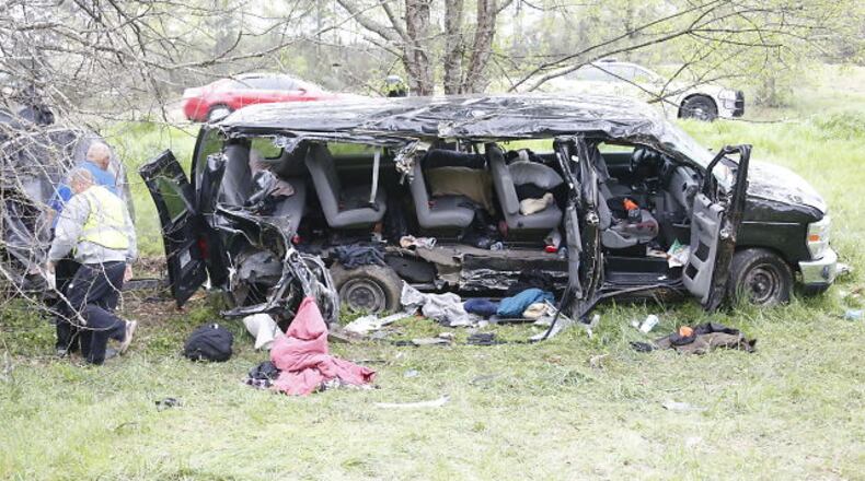 Authorities were on the scene of a multiple fatality, multiple injury crash on southbound I-85 early Monday. BOB ANDRES / BANDRES@AJC.COM