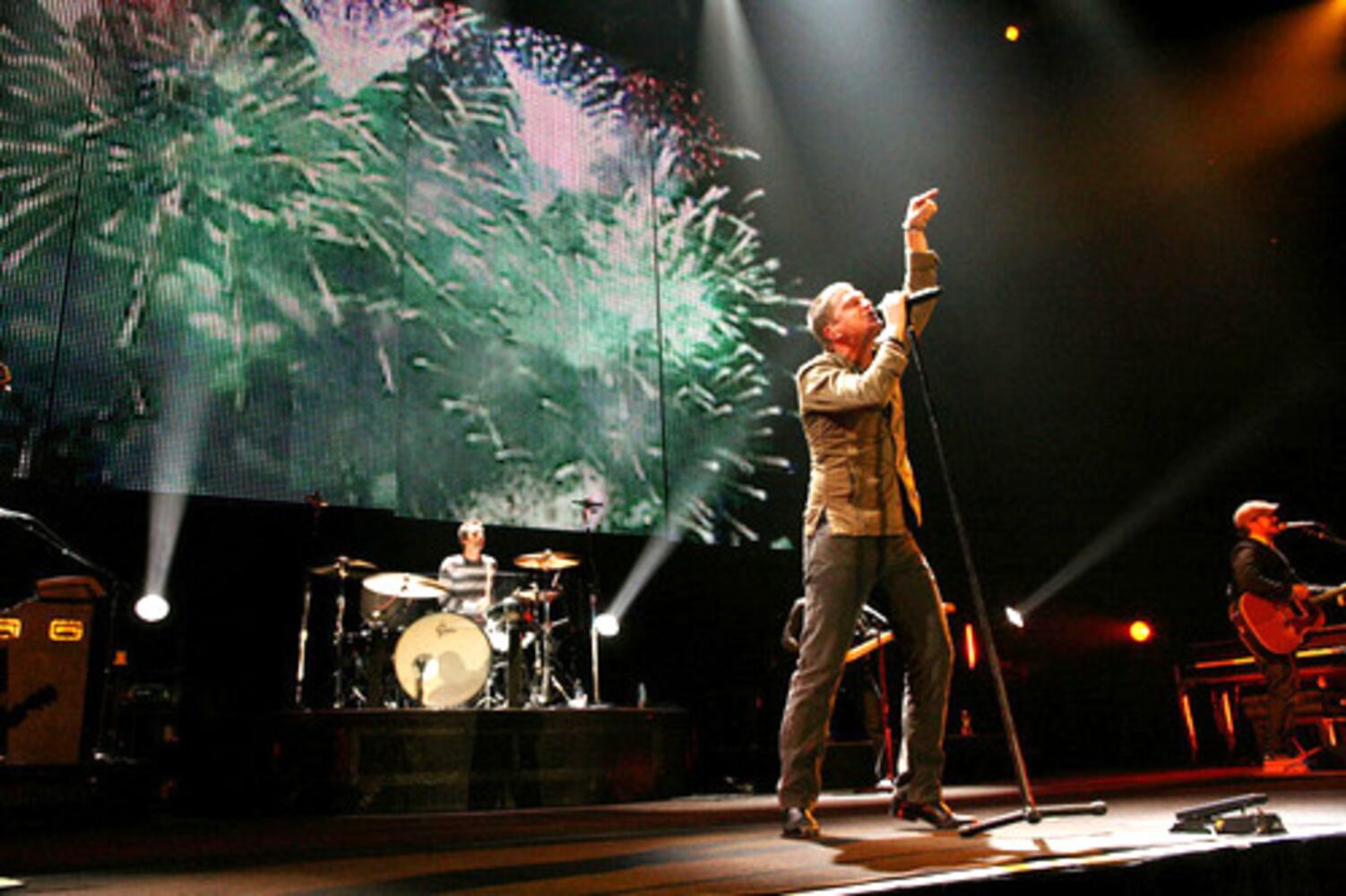 Matchbox Twenty, Alanis Morissette and Mute Math fill Philips
