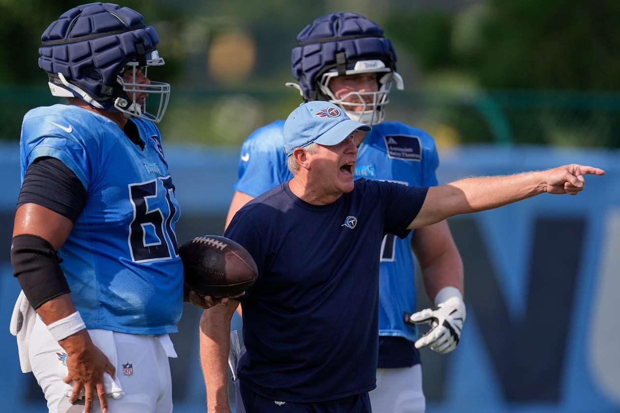 Former Tennessee Titans offensive line coach Bill Callahan (center) has guided 14 offensive linemen to a total of 35 Pro Bowl selections in 27 years across the NFL. (George Walker IV/AP 2025)